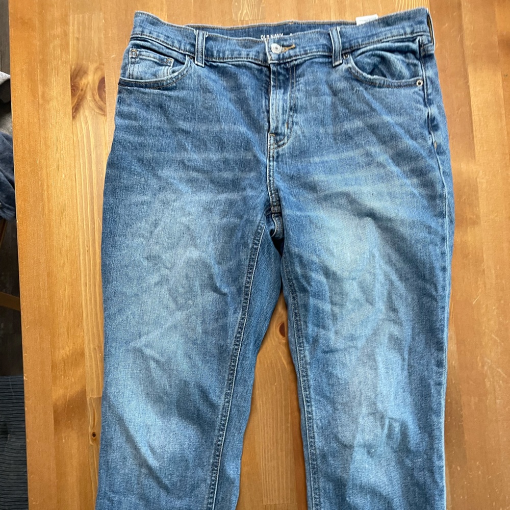 Woman’s boyfriend jeans old navy